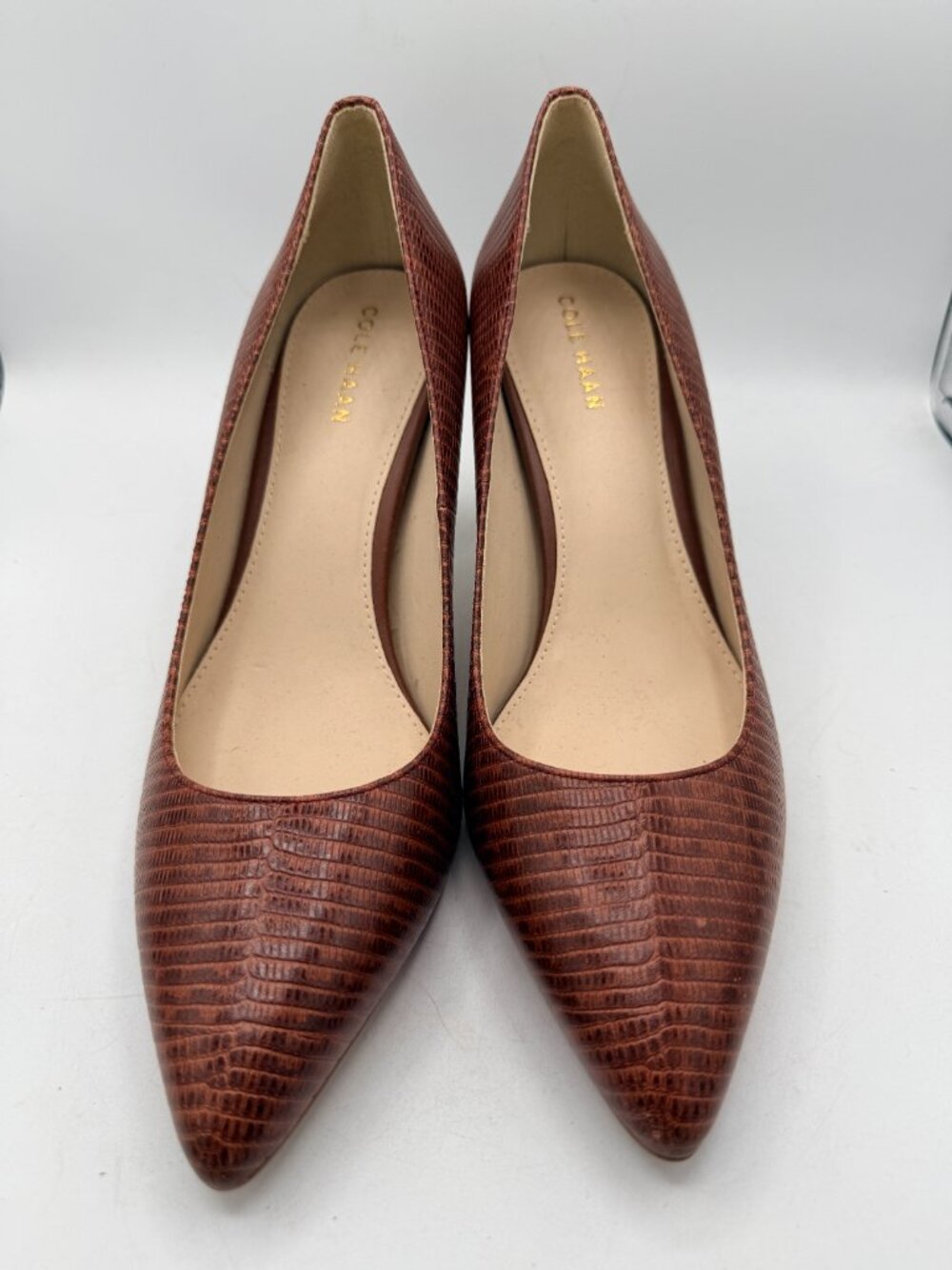 Cole Haan Brown Embossed Leather Pumps Pointed Toe Heels Classic Career - Picture 2 of 9